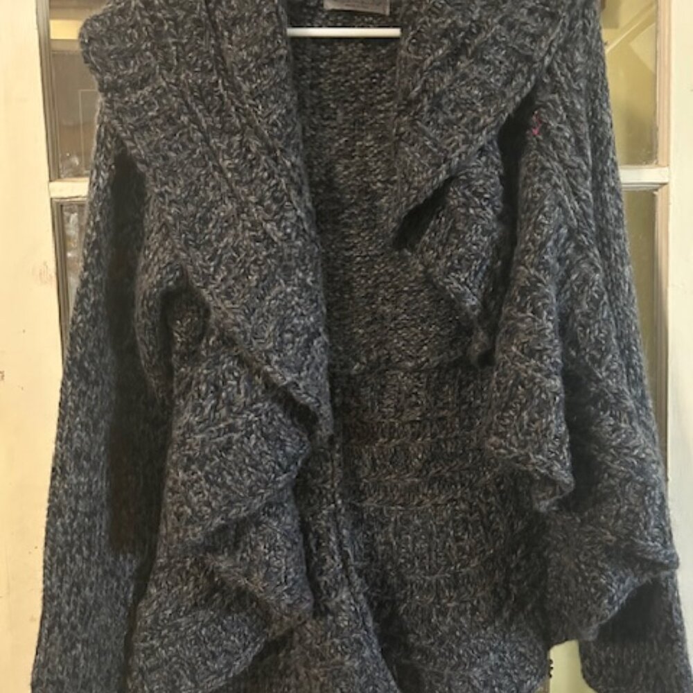 women's sweater jacket-made in Italy Large